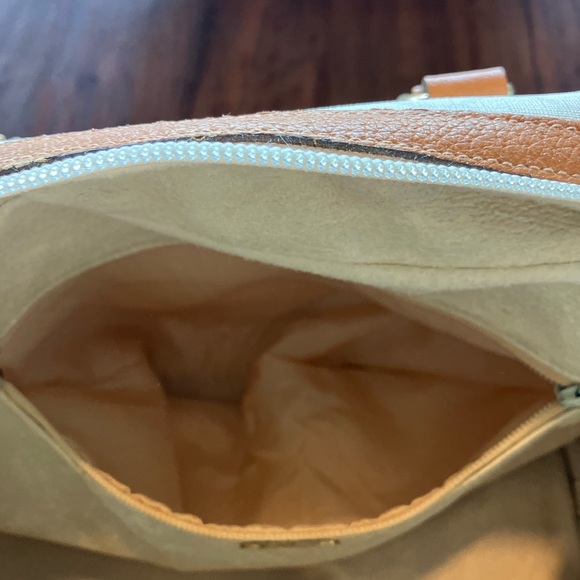 Dooney & Bourke Yellow Shoulder Bag!With Dooney dust bag! - Picture 3 of 7